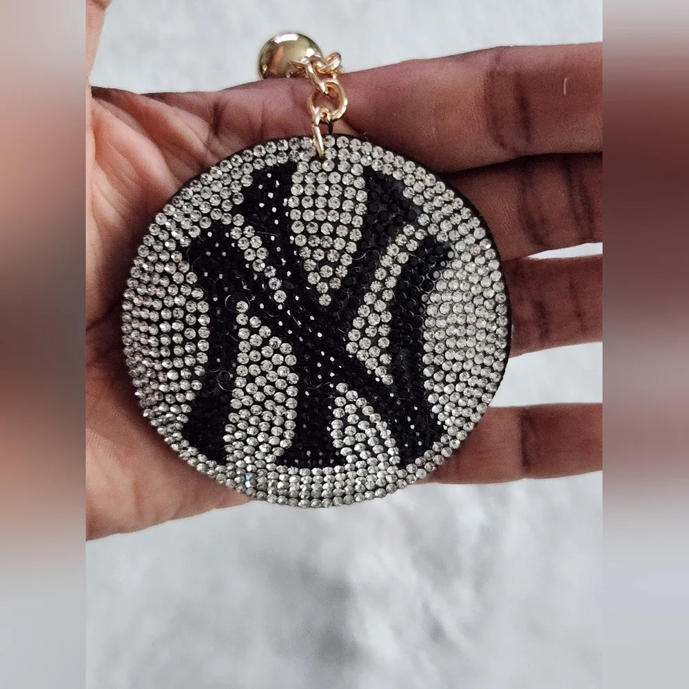 NY Yankees Silver and Black Rhinestone Keychain Bag Charm